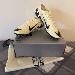 Nike Zoom Mercurial Vapor 15 Elite FG Soccer Cleats size 4 NEW - missing lid